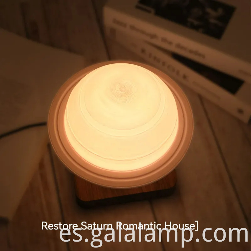 Luces autobiográficas de Saturno Maglev Maglev Autobiographical Saturn Lights